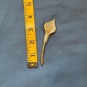 Gold Calla Lily Brooch